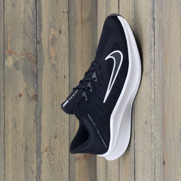 Nike Quest 3 Womens Running Shoes Black 